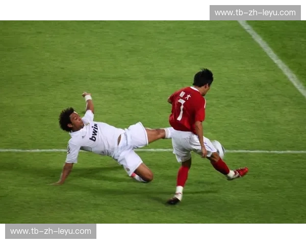 伯纳乌之夜，银河战舰与东方雄狮的巅峰对决：皇马vs恒大全场回顾